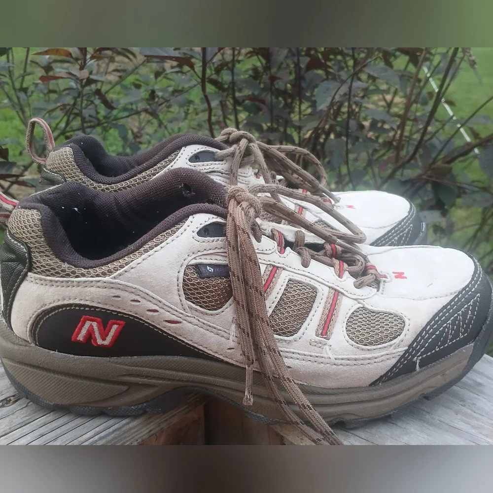 New Balance 646 Nature Hiking Outdoor Trail Shoes Size 9.5